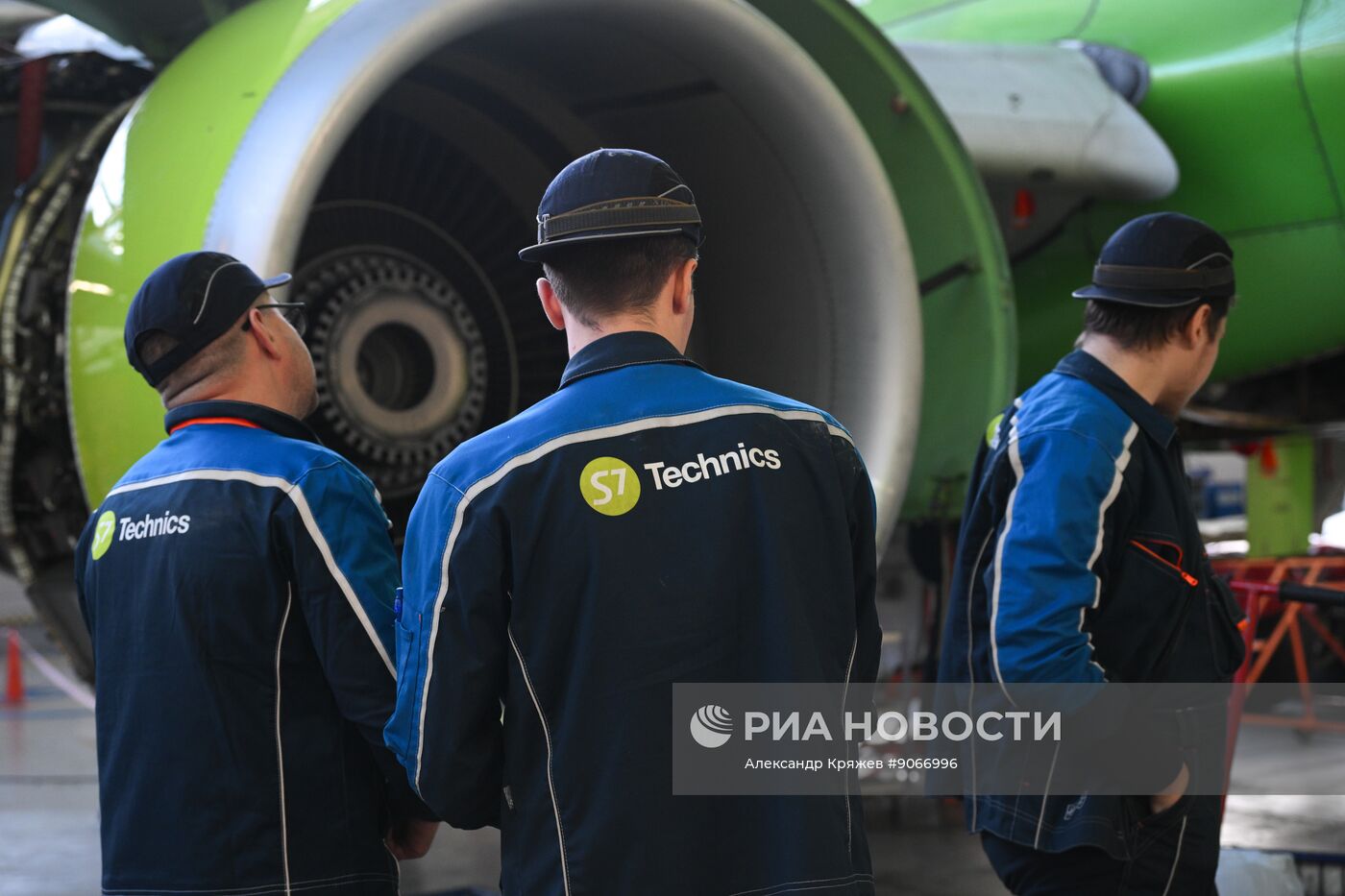 Строительство ангара в аэропорту Толмачево