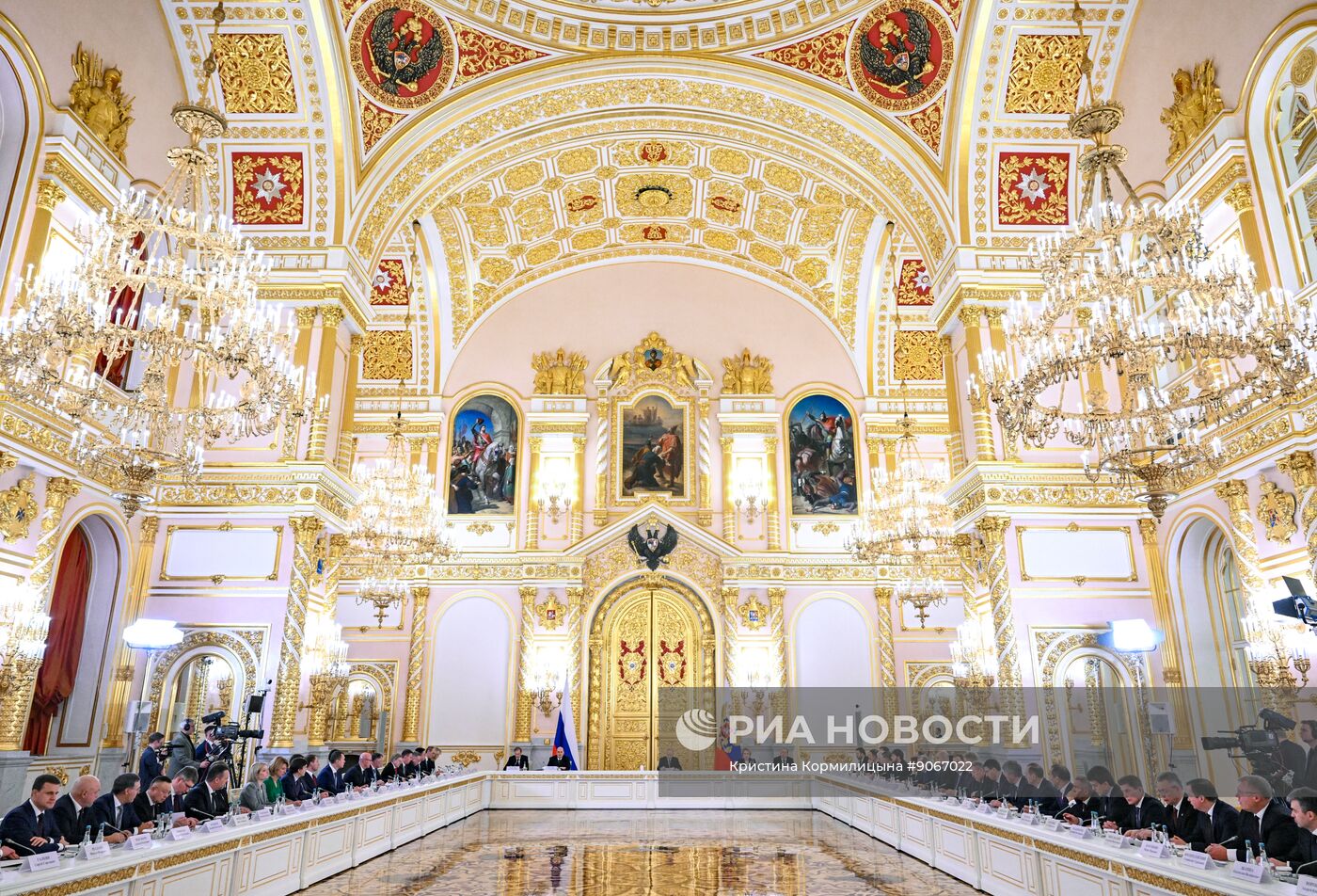 Заседание Совета по стратегическому развитию и национальным проектам