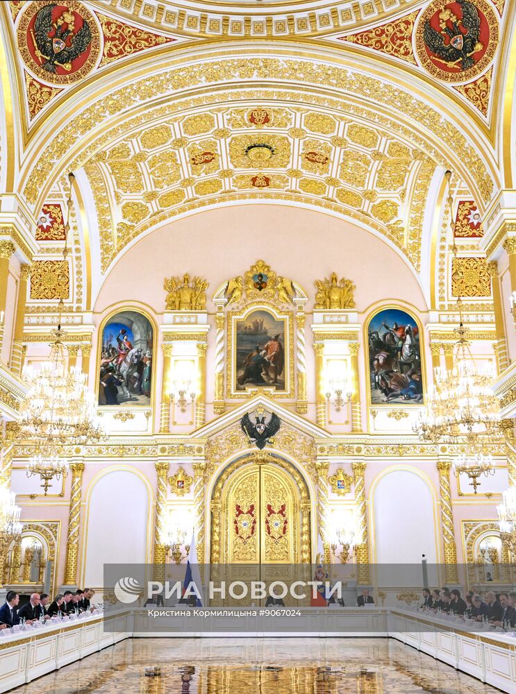 Заседание Совета по стратегическому развитию и национальным проектам