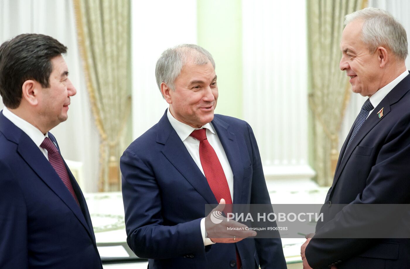 Президент Владимир Путин провел встречу с председателями парламентов государств - членов ОДКБ