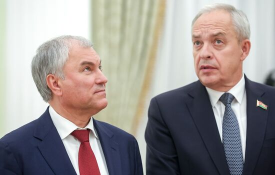 Президент Владимир Путин провел встречу с председателями парламентов государств - членов ОДКБ