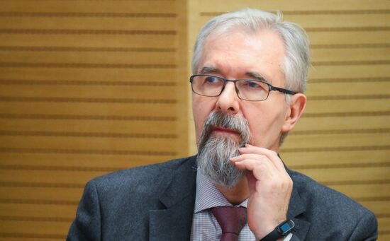 Заседание Совета при президенте РФ по развитию гражданского общества и правам человека