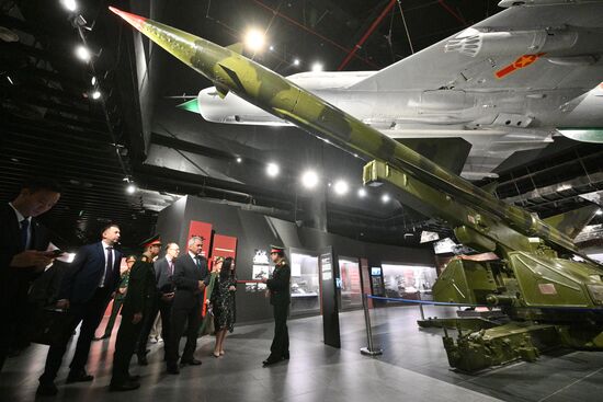 Визит секретаря Совета безопасности РФ Сергея Шойгу во Вьетнам