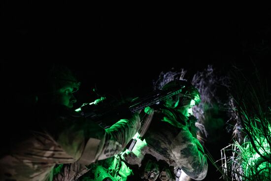 Боевое слаживание военнослужащих спецназа "Ахмат"