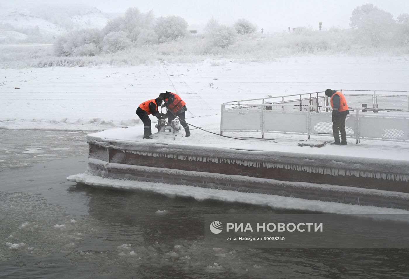 Работа переправ через Енисей