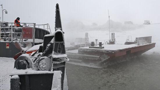 Работа переправ через Енисей