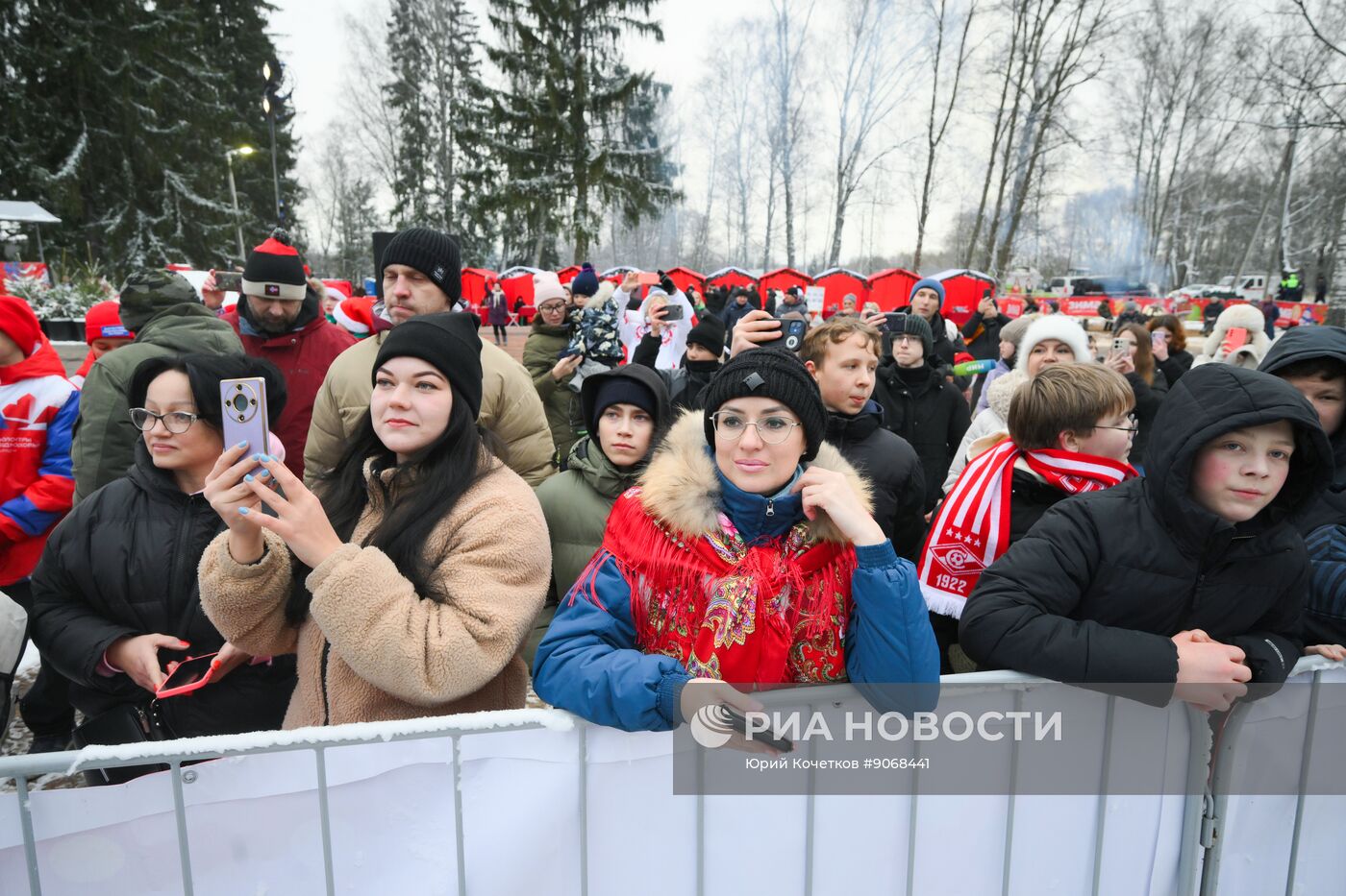Отправка главной новогодней елки страны в Кремль