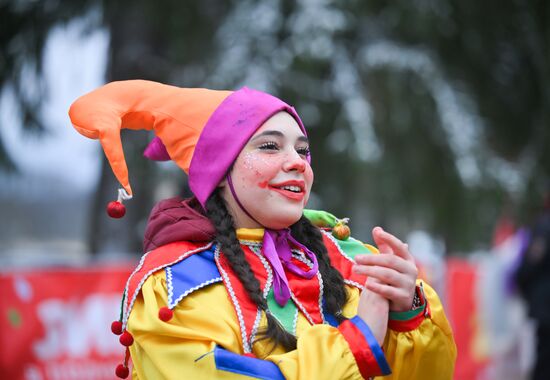 Отправка главной новогодней елки страны в Кремль