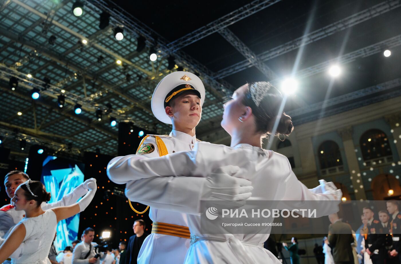 Кремлевский благотворительный кадетский бал