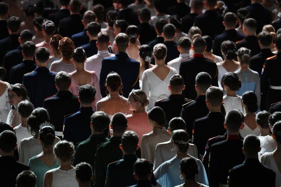 Кремлевский благотворительный кадетский бал