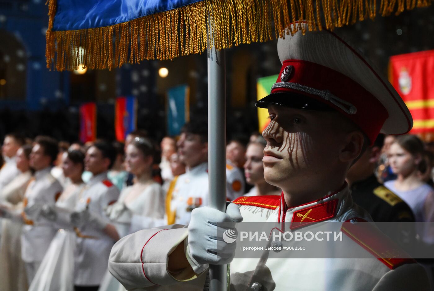 Кремлевский благотворительный кадетский бал