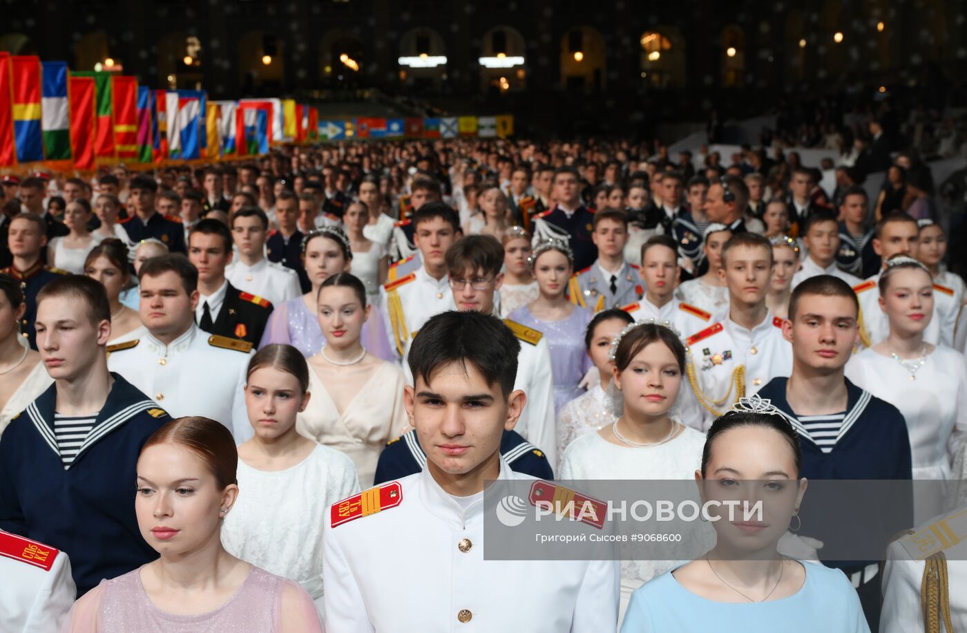 Кремлевский благотворительный кадетский бал