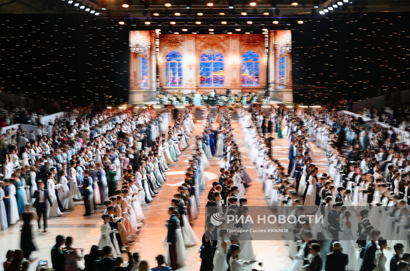 Кремлевский благотворительный кадетский бал