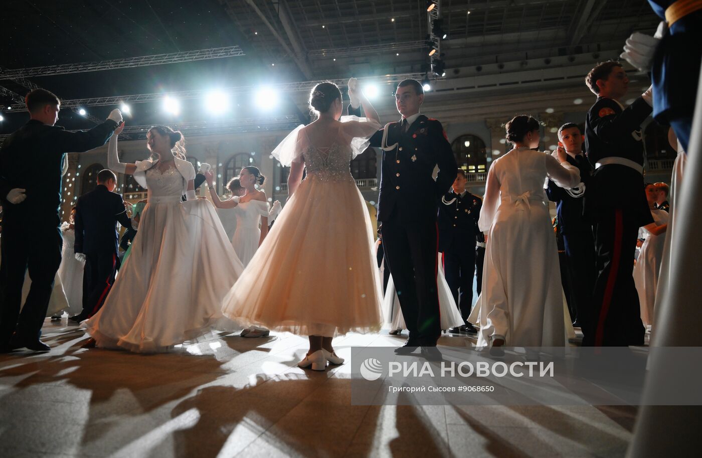 Кремлевский благотворительный кадетский бал