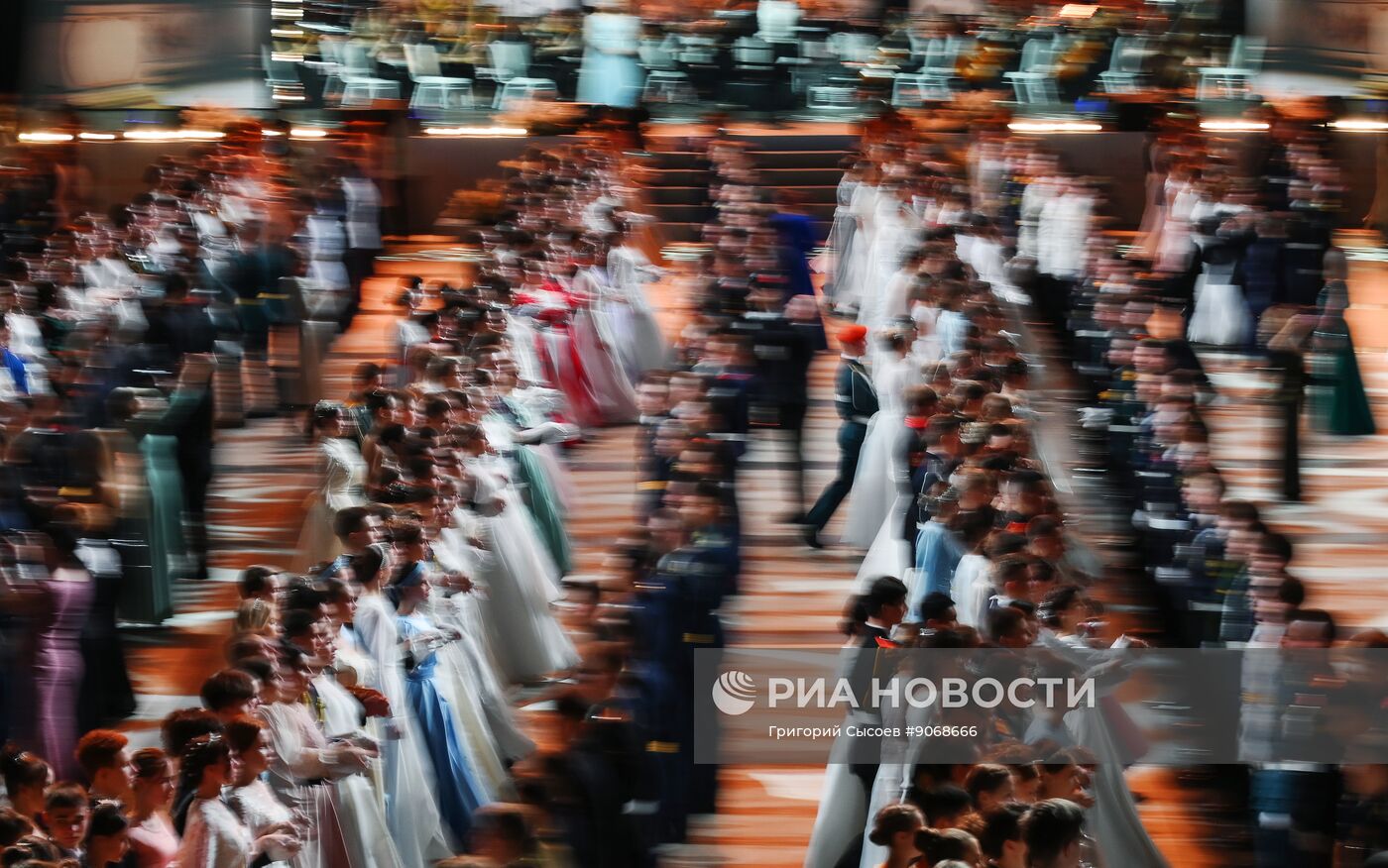 Кремлевский благотворительный кадетский бал