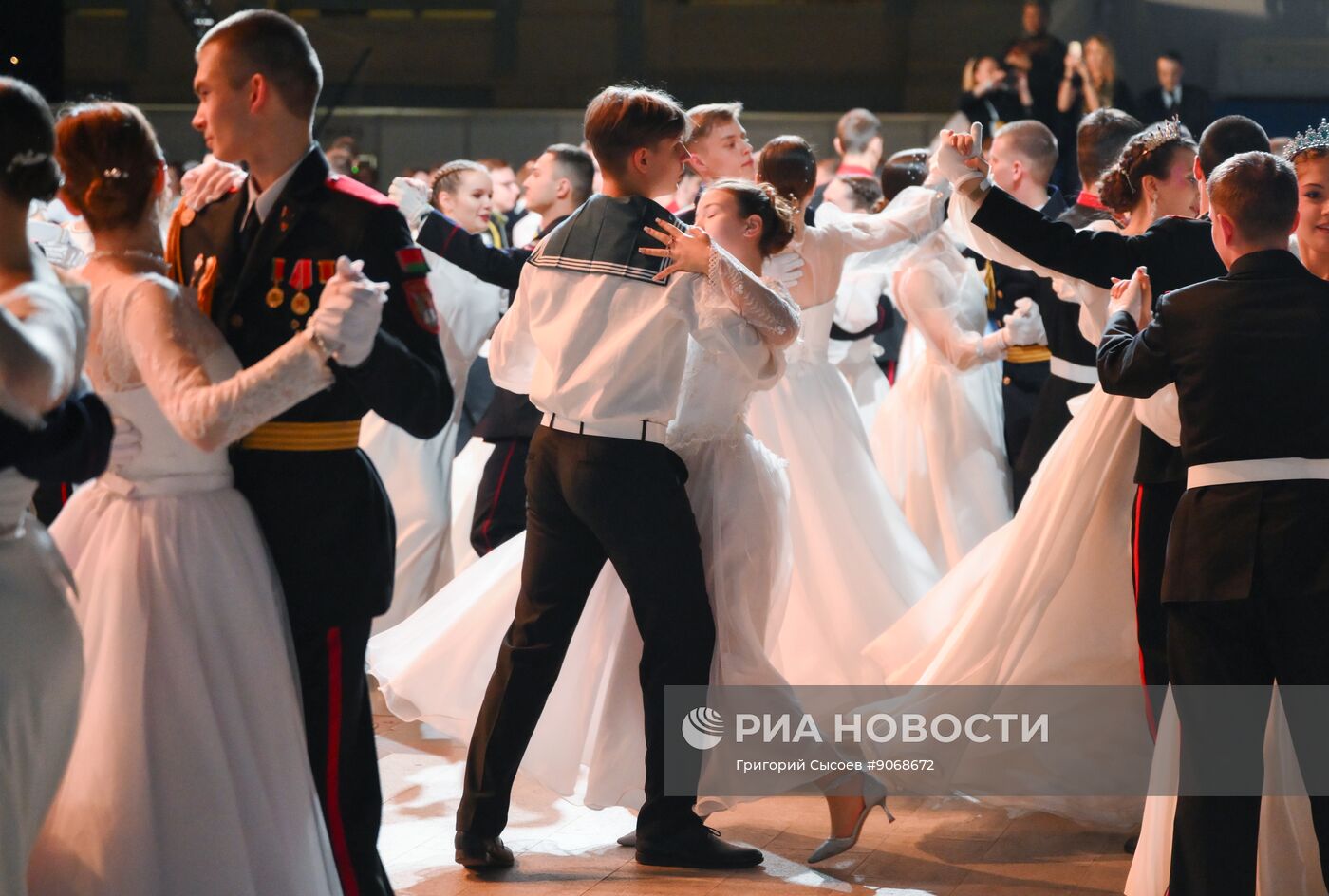 Кремлевский благотворительный кадетский бал