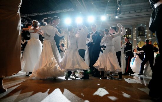 Кремлевский благотворительный кадетский бал