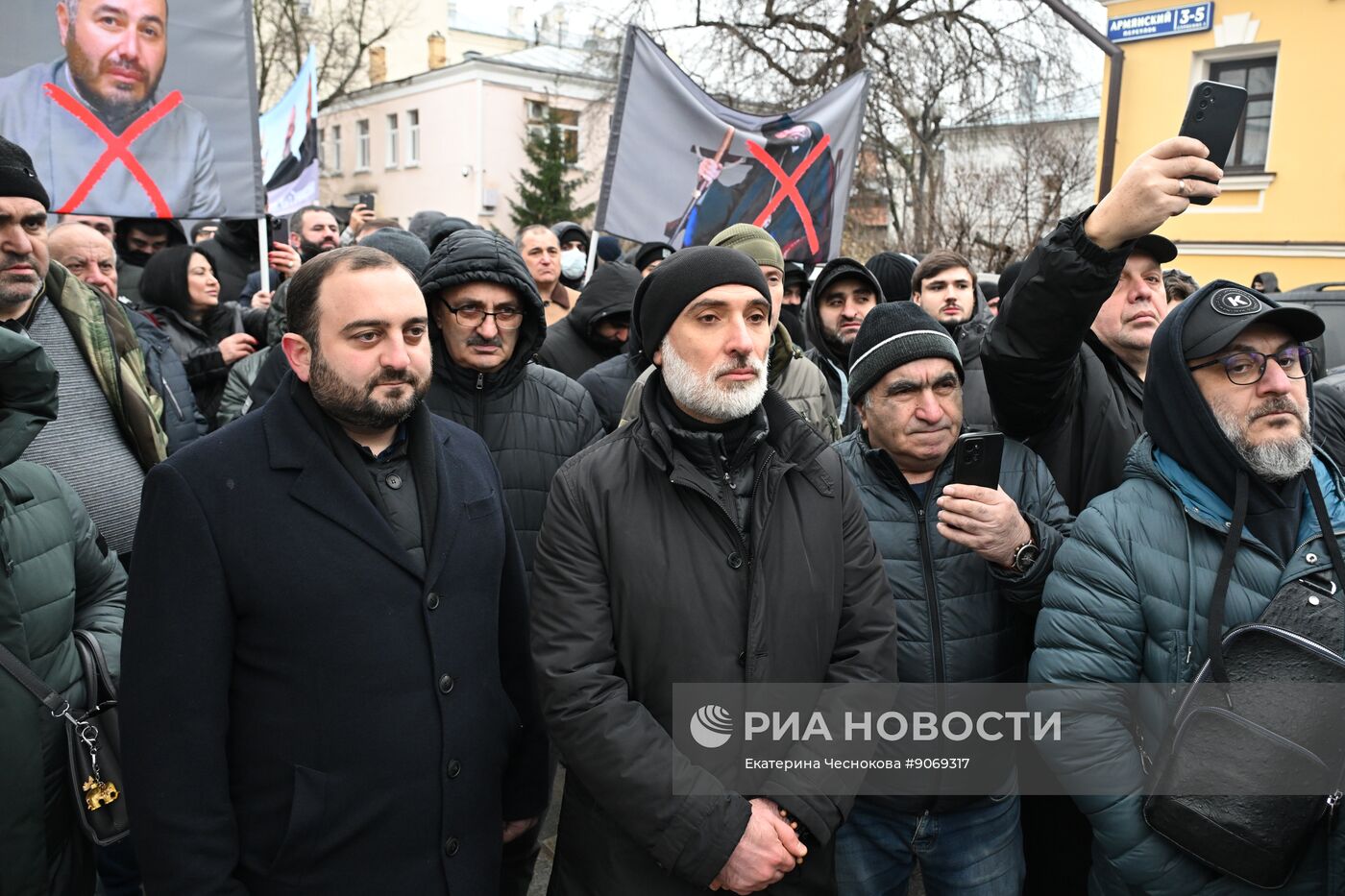 Акция в Москве в защиту Армянской апостольской церкви