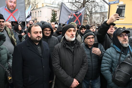 Акция в Москве в защиту Армянской апостольской церкви
