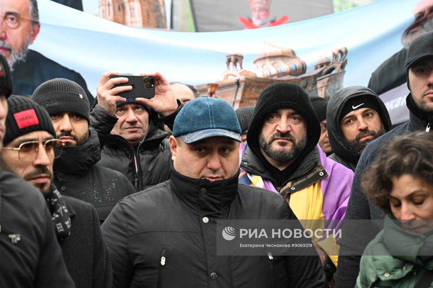 Акция в Москве в защиту Армянской апостольской церкви