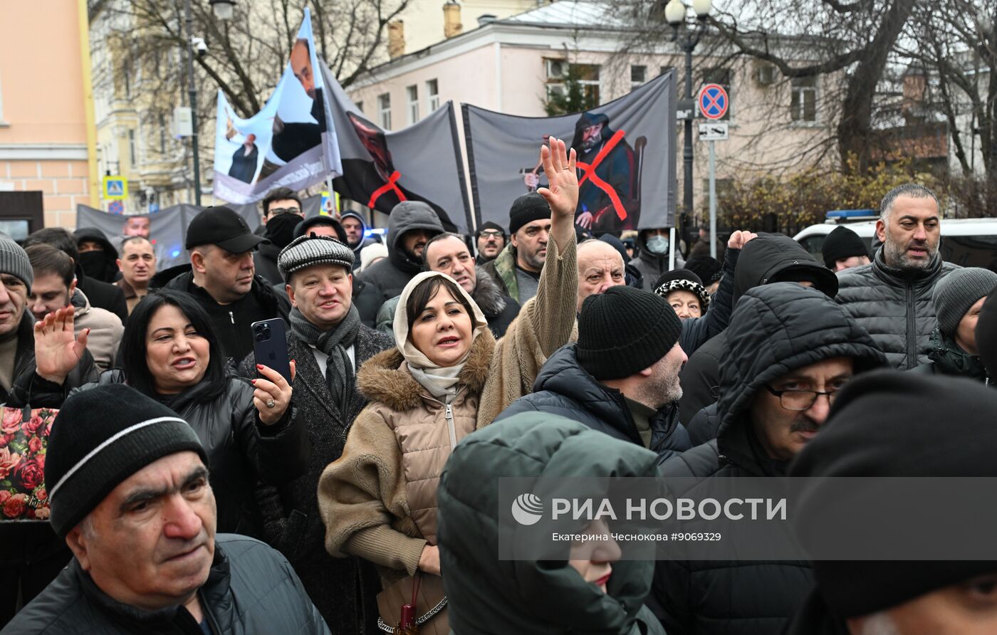 Акция в Москве в защиту Армянской апостольской церкви
