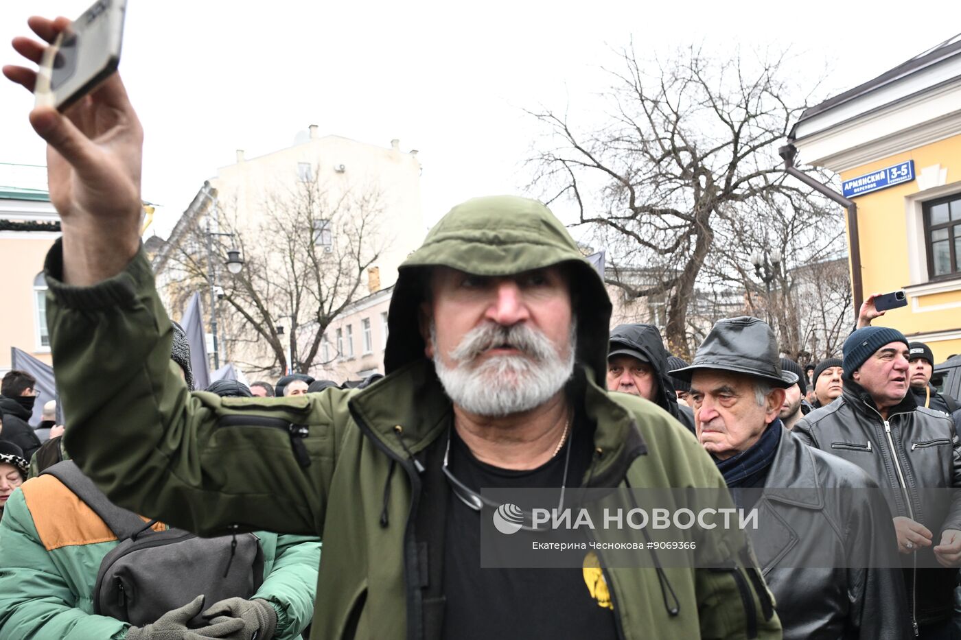 Акция в Москве в защиту Армянской апостольской церкви