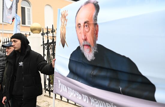 Акция в Москве в защиту Армянской апостольской церкви