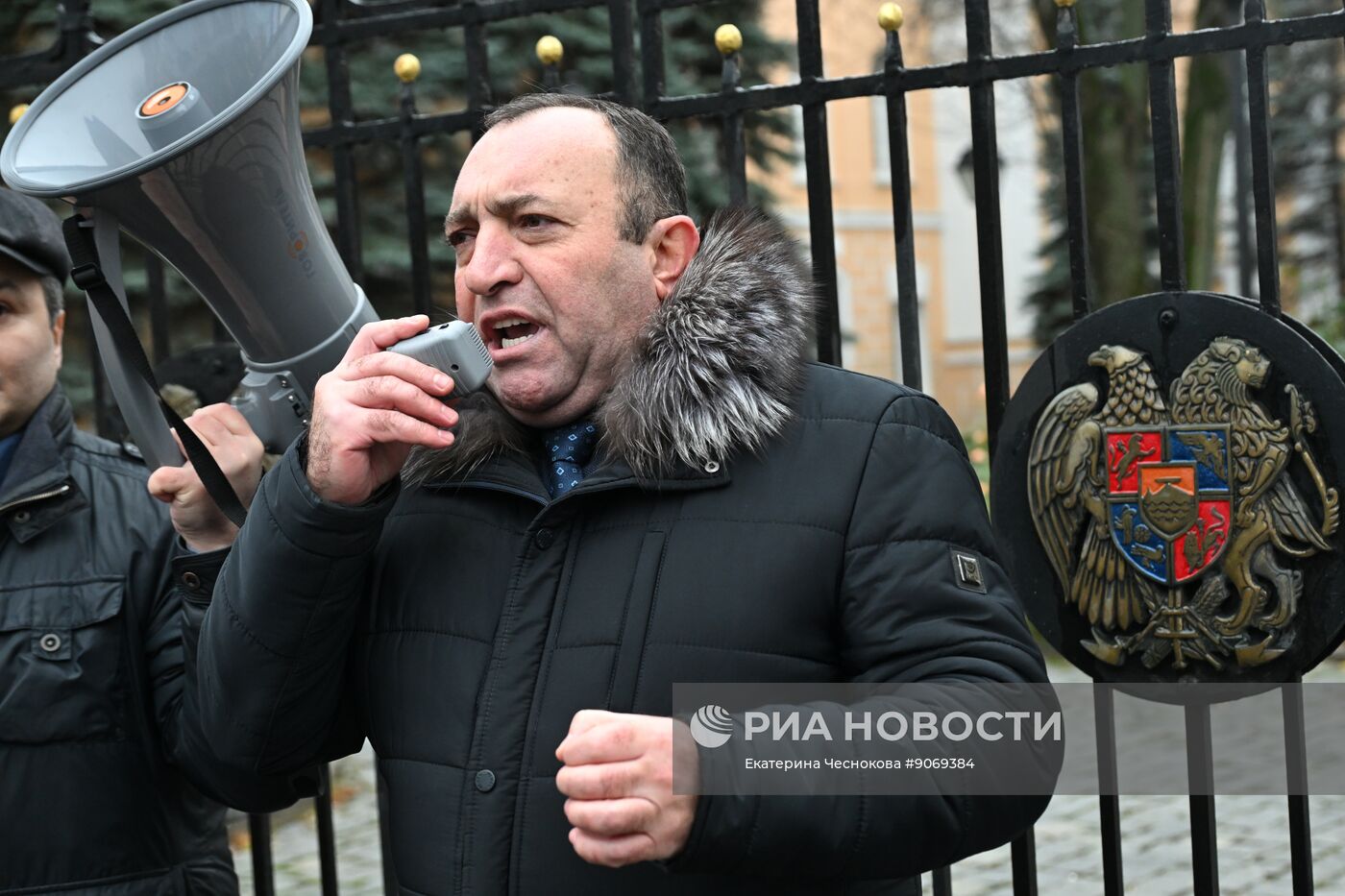 Акция в Москве в защиту Армянской апостольской церкви