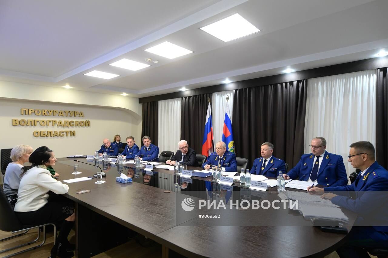 Генеральный прокурор Гуцан проводит в Волгограде личный прием граждан