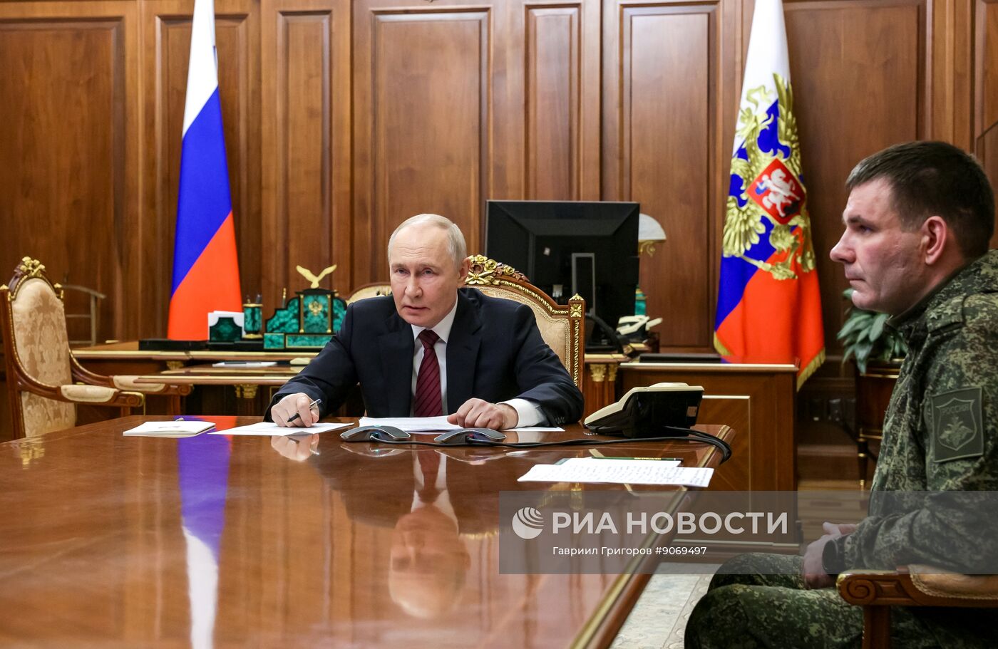 Президент Владимир Путин провел совещание по ситуации в зоне СВО