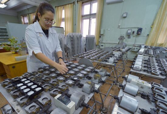 Работа  "Златоустовского часового завода"