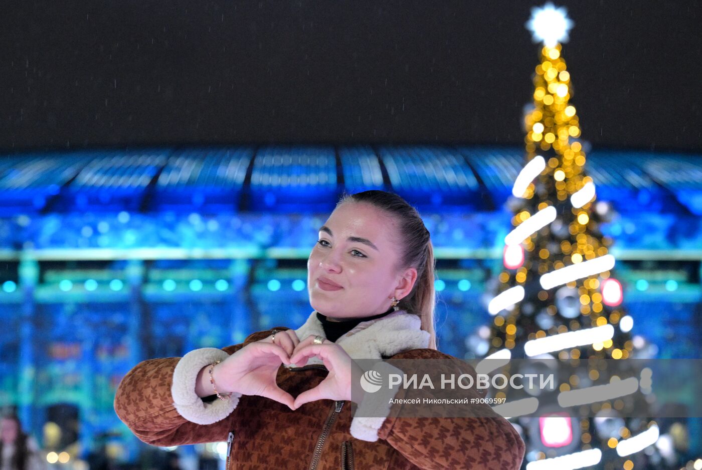 Открытие катка в "Лужниках"
