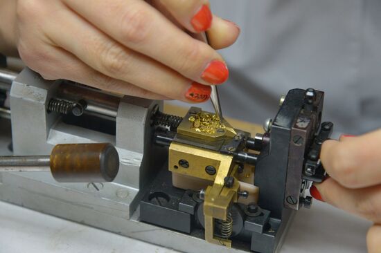 Работа  "Златоустовского часового завода"