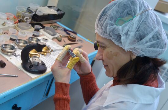 Работа  "Златоустовского часового завода"