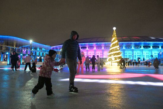 Открытие катка в "Лужниках"