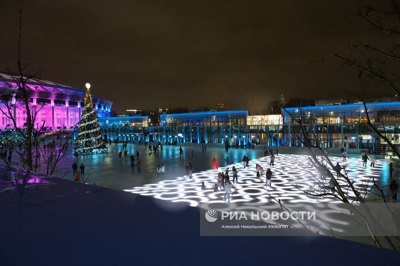 Открытие катка в "Лужниках"