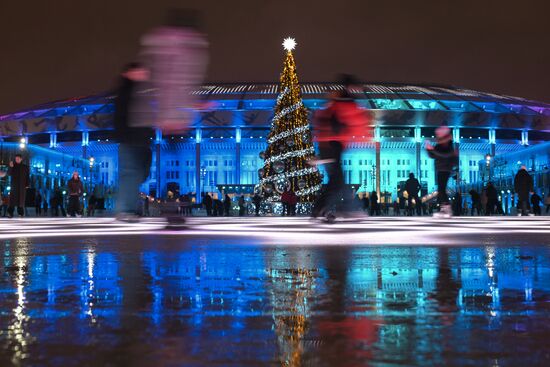 Открытие катка в "Лужниках"