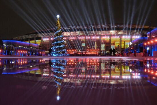 Открытие катка в "Лужниках"