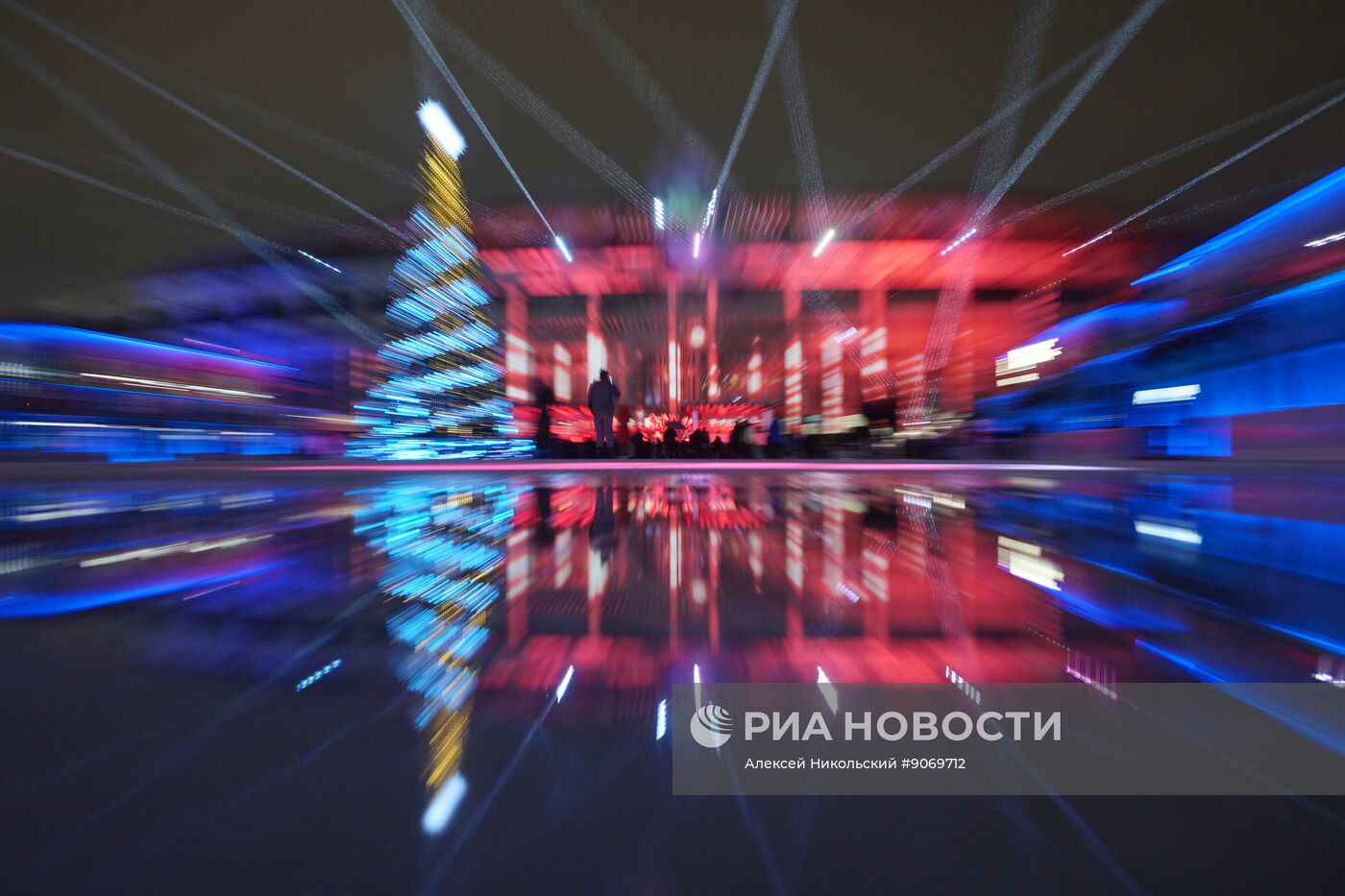 Открытие катка в "Лужниках"