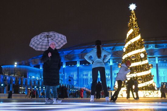 Открытие катка в "Лужниках"