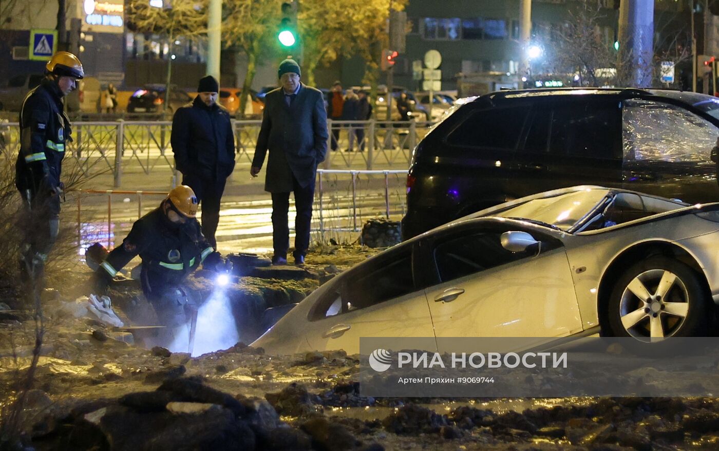 Авария на трубопроводе в Санкт-Петербурге
