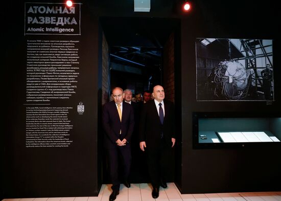 Премьер-министр Михаил Мишустин и главы правительств ЕАЭС посетили экспозицию музея "Атом" на ВДНХ