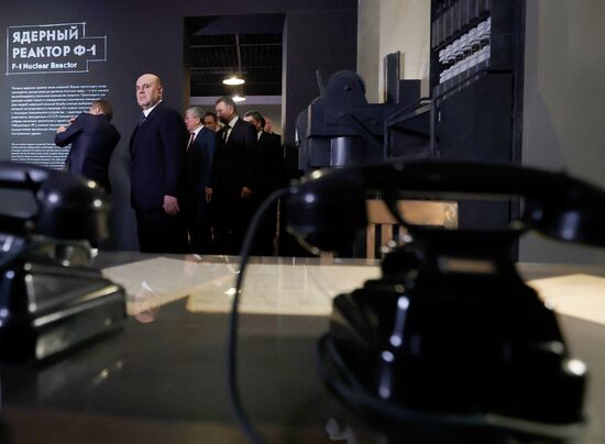 Премьер-министр Михаил Мишустин и главы правительств ЕАЭС посетили экспозицию музея "Атом" на ВДНХ
