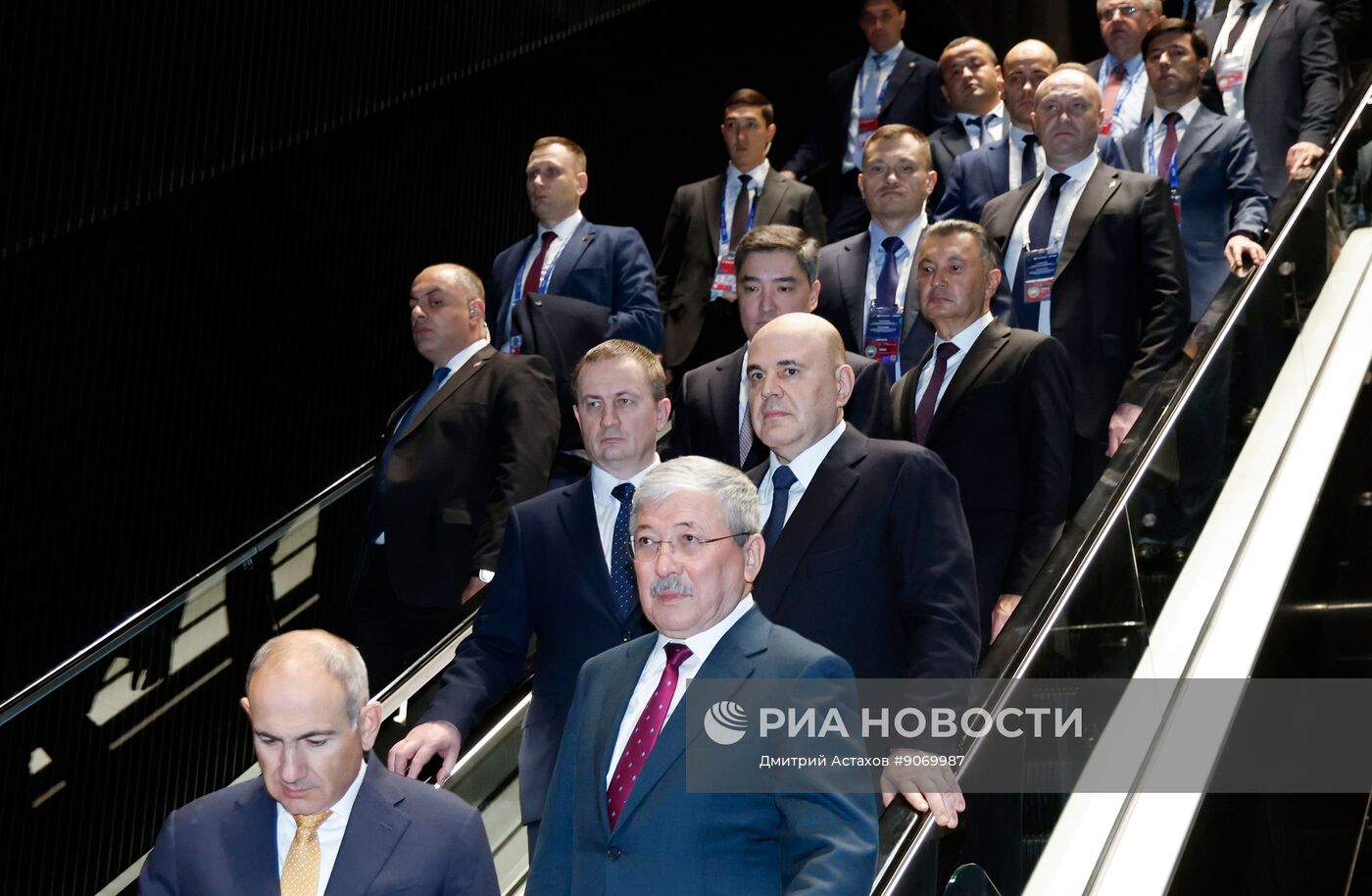 Премьер-министр Михаил Мишустин и главы правительств ЕАЭС посетили экспозицию музея "Атом" на ВДНХ