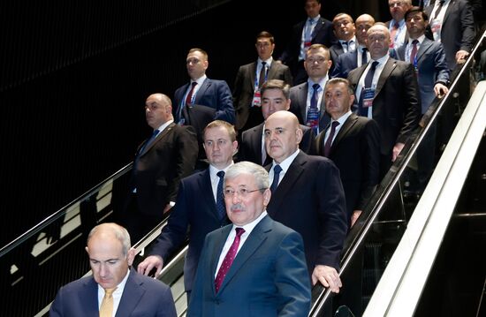 Премьер-министр Михаил Мишустин и главы правительств ЕАЭС посетили экспозицию музея "Атом" на ВДНХ