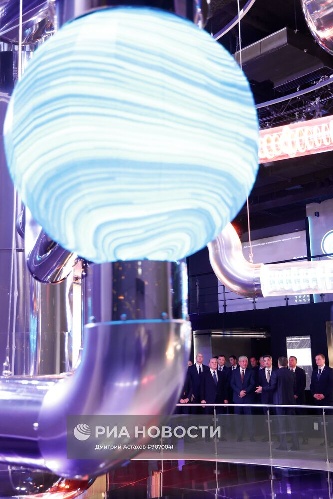 Премьер-министр Михаил Мишустин и главы правительств ЕАЭС посетили экспозицию музея "Атом" на ВДНХ