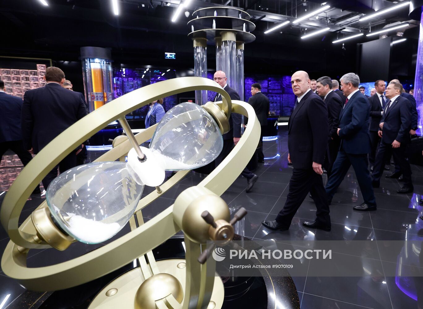 Премьер-министр Михаил Мишустин и главы правительств ЕАЭС посетили экспозицию музея "Атом" на ВДНХ