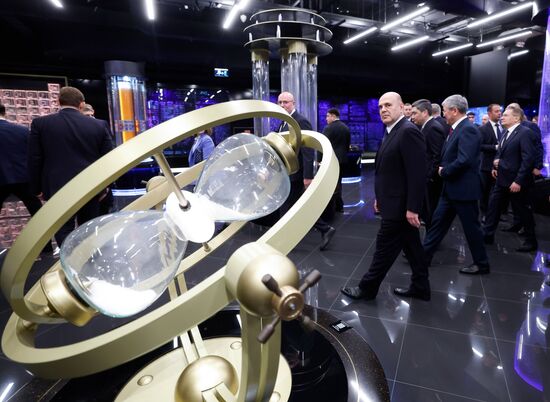 Премьер-министр Михаил Мишустин и главы правительств ЕАЭС посетили экспозицию музея "Атом" на ВДНХ