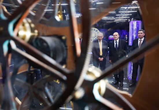 Премьер-министр Михаил Мишустин и главы правительств ЕАЭС посетили экспозицию музея "Атом" на ВДНХ