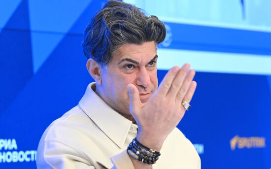 П/к ректора Академии Русского балета им. А.Я. Вагановой Николая Цискаридзе